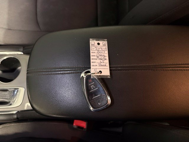 Used 2017 Chevrolet Malibu LT FWD image 19