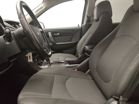 Used 2017 Chevrolet Traverse LT FWD image 17