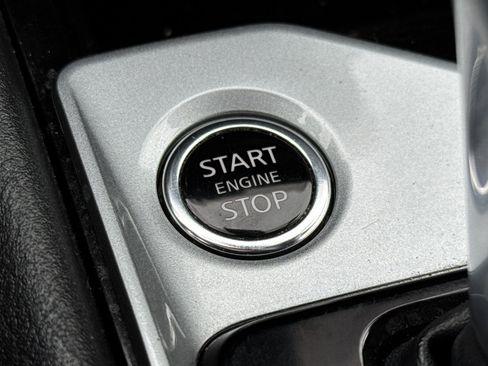 Used 2024 Nissan Altima 2.5 SV image 17