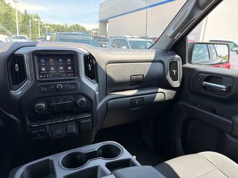 Used 2020 Chevrolet Silverado 1500 Custom w/ Custom Convenience Package AWD/4WD image 22