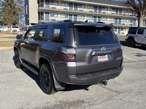 Used 2020 Toyota 4Runner SR5 Premium image 5