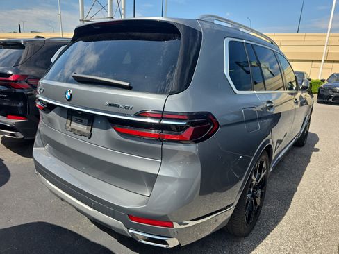 Used 2024 BMW X7 xDrive40i AWD/4WD image 4