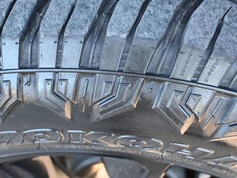 Used 2022 Chevrolet Silverado 1500 RST image 8