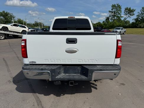 Used 2011 Ford F250 XLT w/ Camper Pkg AWD/4WD image 4
