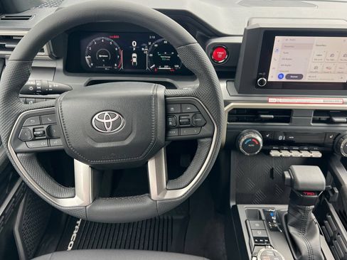 New 2026 Toyota Tacoma TRD Off-Road AWD/4WD image 11