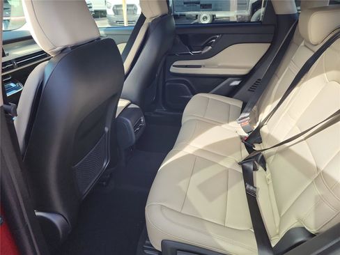 New 2026 Lincoln Corsair Premiere image 21