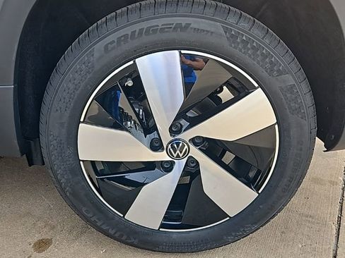 New 2026 Volkswagen Taos S AWD/4WD image 9