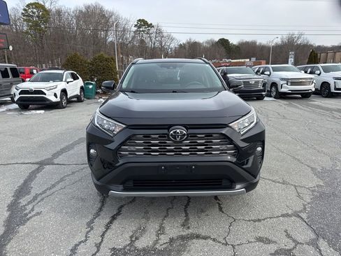 Used 2019 Toyota RAV4 Limited image 8