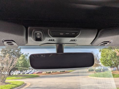 Certified 2022 Jeep Wrangler Unlimited Rubicon w/ Steel Bumper Group image 27