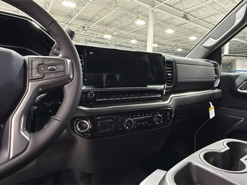 New 2026 Chevrolet Silverado 1500 LT image 9