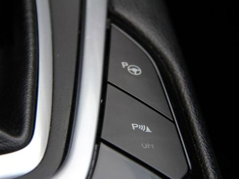 Used 2016 Ford Edge Titanium w/ Equipment Group 302A image 29