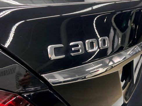 Used 2019 Mercedes-Benz C 300 Sedan image 14