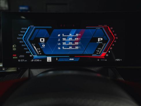 Used 2026 BMW M5 w/ Carbon Package image 59