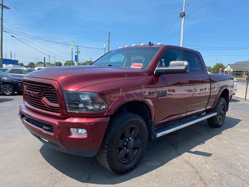 Used 2018 RAM 2500 Big Horn w/ Sport Appearance Group AWD/4WD image 7