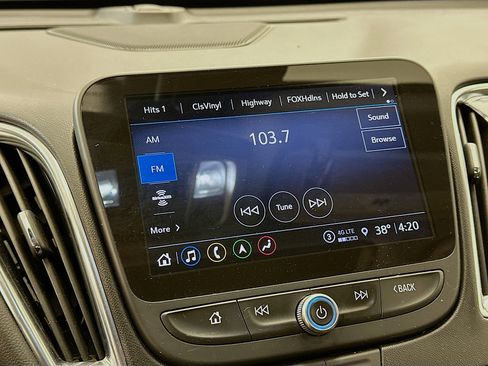 Used 2024 Chevrolet Malibu LT image 21