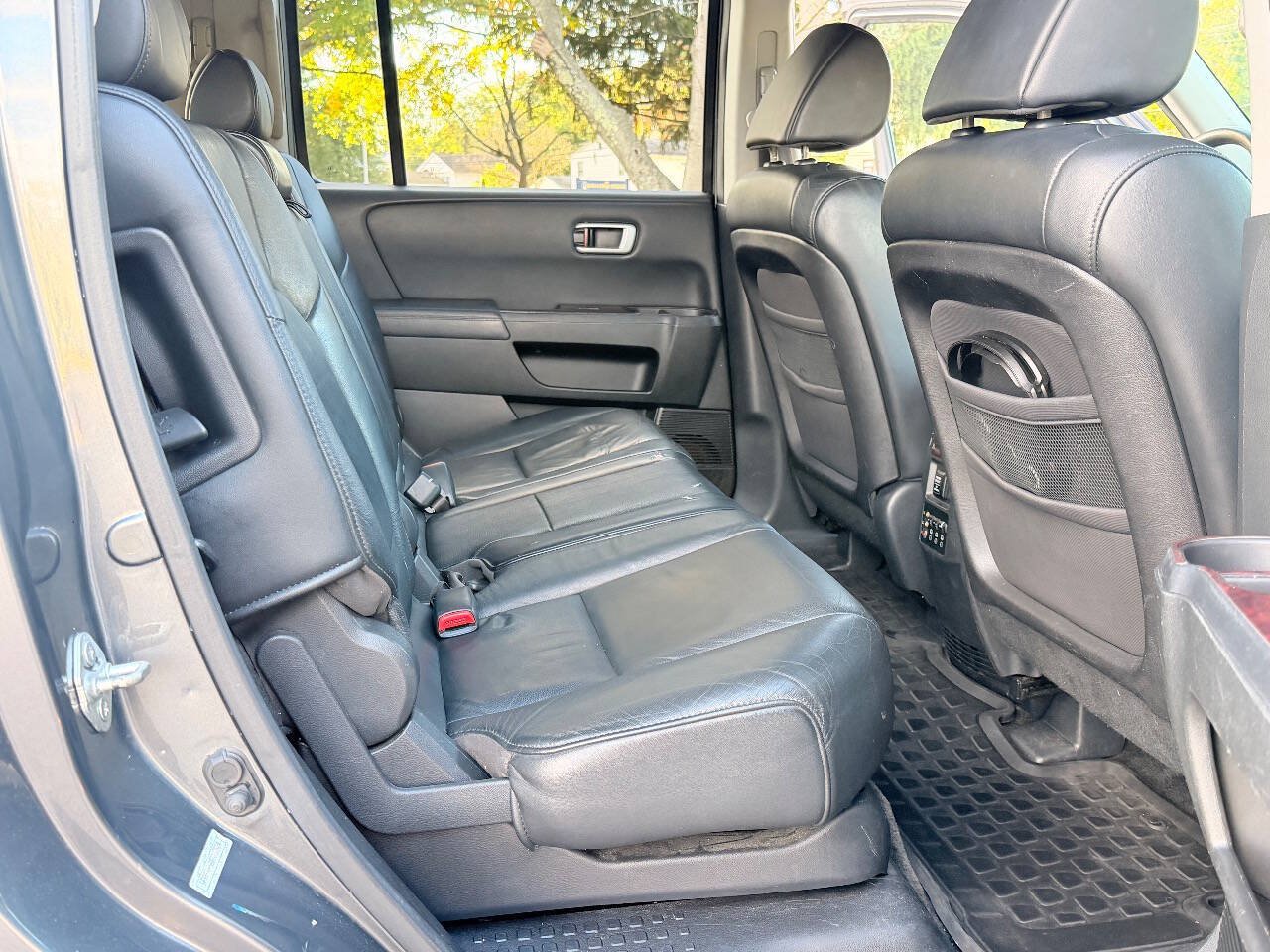 Used 2011 Honda Pilot EX-L image 16