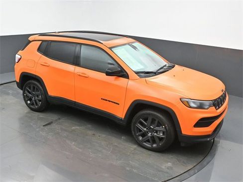 New 2026 Jeep Compass Latitude w/ Sun and Sound Group image 44