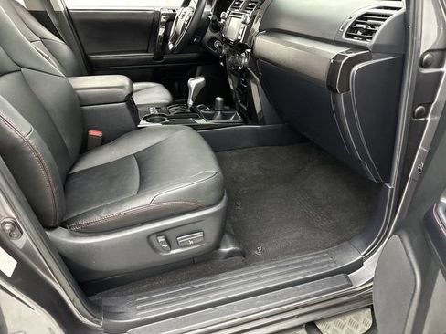 Used 2019 Toyota 4Runner TRD Off-Road Premium image 25