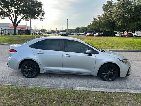 Used 2023 Toyota Corolla SE FWD image 7