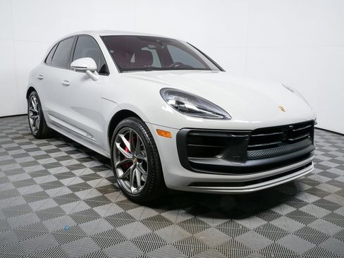 Certified 2024 Porsche Macan GTS image 26