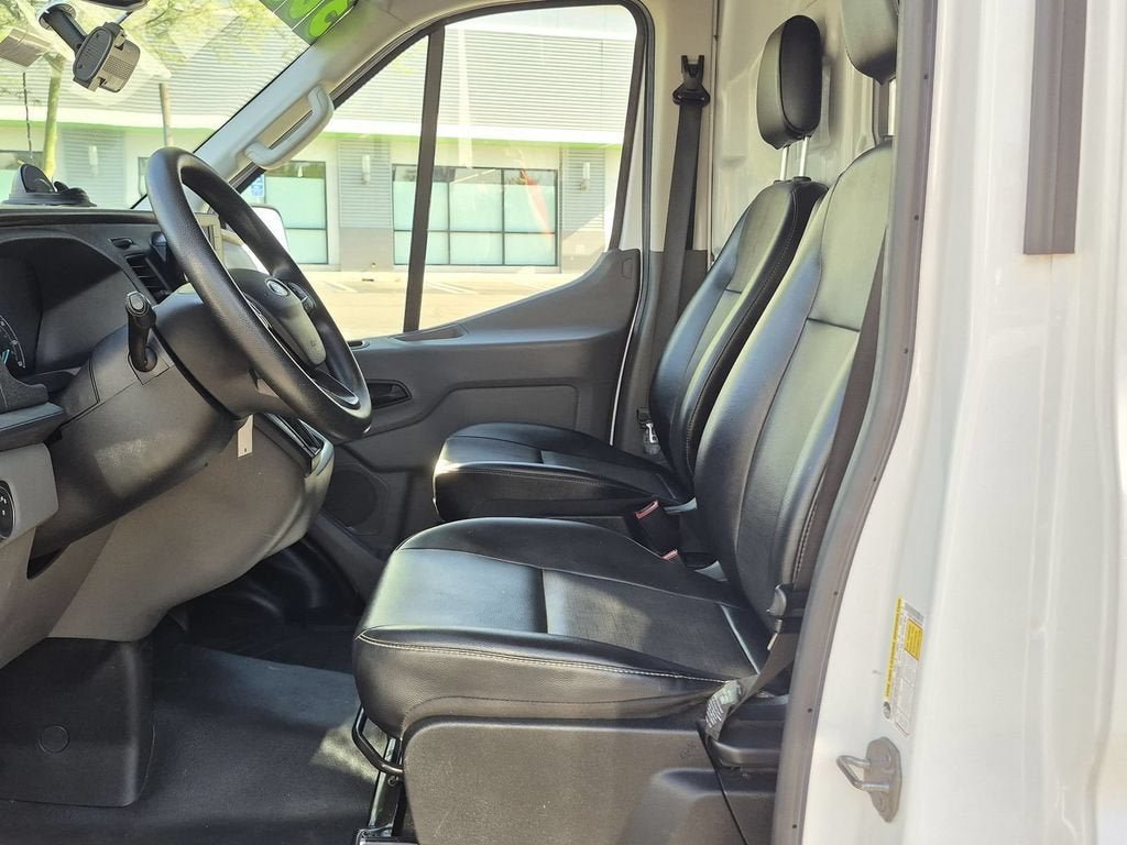 Used 2024 Ford Transit 250 148 Medium Roof RWD image 19