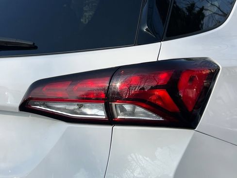 Used 2024 Chevrolet Equinox LT AWD/4WD image 6