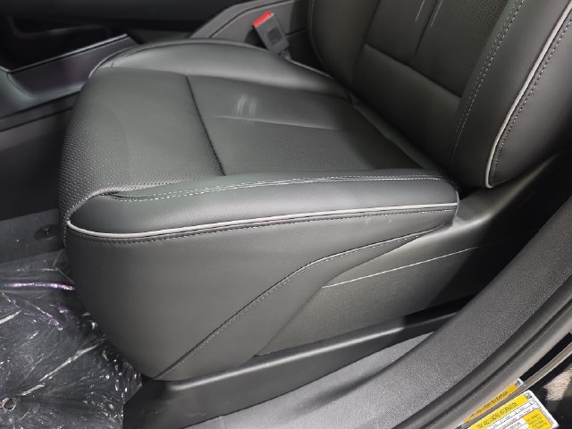 New 2026 Cadillac Escalade IQ Luxury 2 w/ LPO, Floor Liner Package AWD/4WD image 26