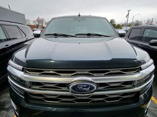 Used 2023 Ford Expedition Platinum video 2