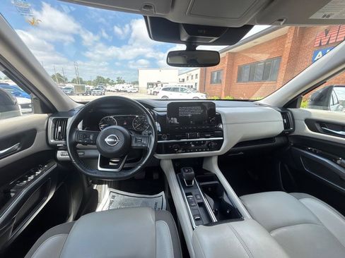 Used 2022 Nissan Pathfinder SL FWD image 26