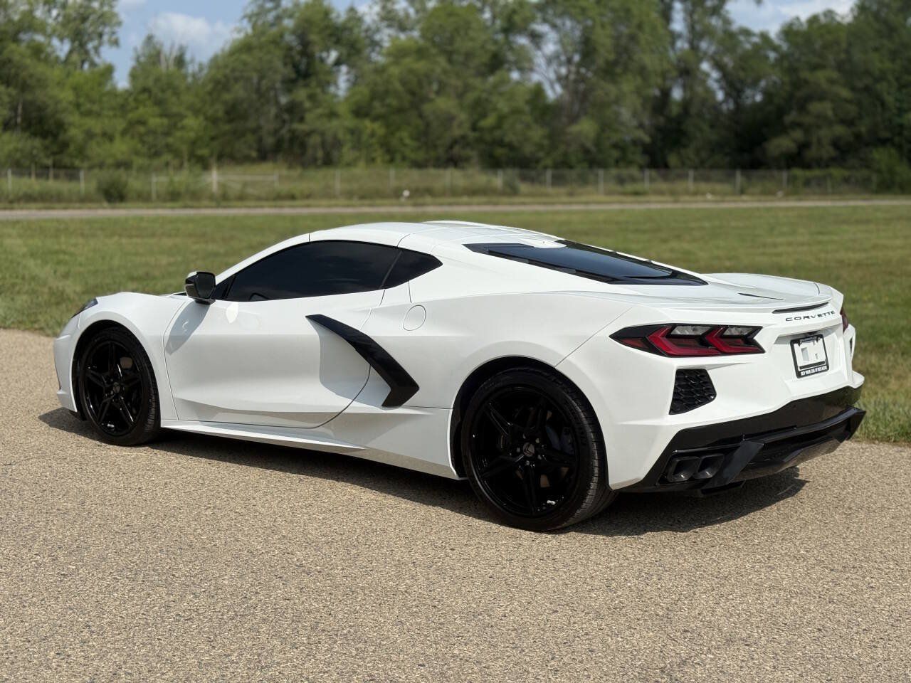 Used 2024 Chevrolet Corvette Stingray Premium Cpe w/ 3LT RWD image 5