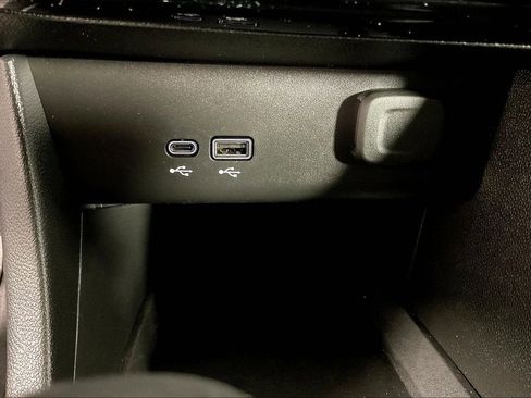 Used 2024 Buick Encore GX Sport Touring image 32