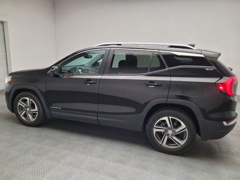 Used 2021 GMC Terrain SLT w/ Infotainment Package II FWD image 3