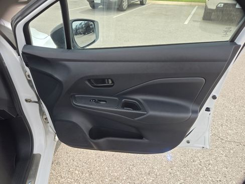 Used 2021 Nissan Versa S w/ Electronics Package FWD image 26