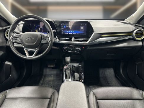 Used 2025 Chevrolet Trax ACTIV w/ Driver Confidence Package FWD image 10