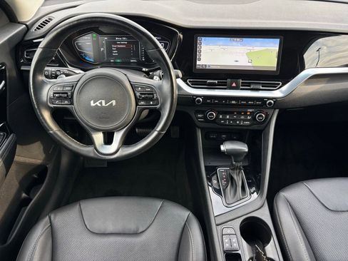 Used 2022 Kia Niro EX Premium FWD image 16