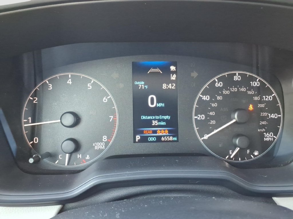 Used 2024 Toyota Corolla LE FWD image 23