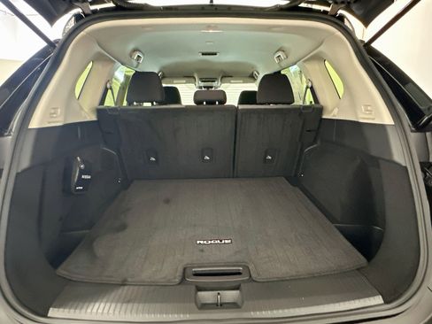 Used 2023 Nissan Rogue SV AWD/4WD image 29