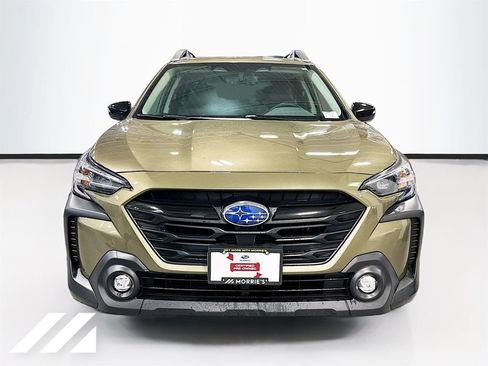 Used 2025 Subaru Outback Onyx Edition AWD/4WD image 2
