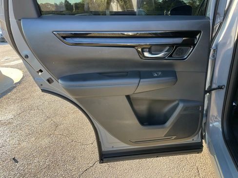 Used 2025 Honda CR-V EX-L image 39