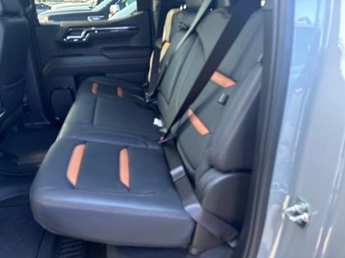 Used 2025 GMC Sierra 1500 AT4 w/ AT4 Premium Package AWD/4WD image 10
