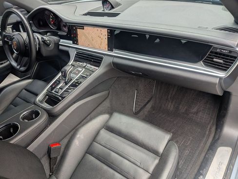 Certified 2023 Porsche Panamera image 26
