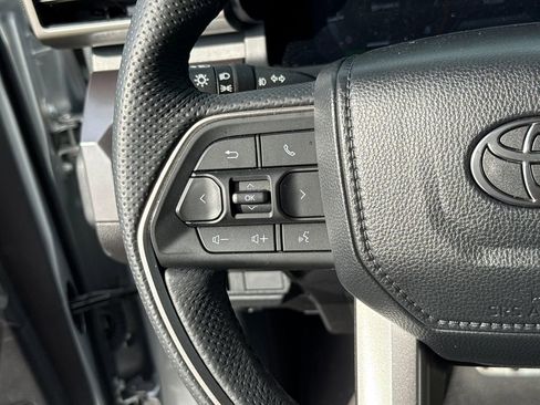 Used 2025 Toyota Tacoma TRD Sport image 15