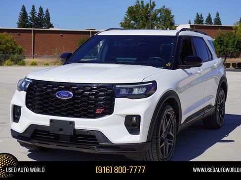 Used 2025 Ford Explorer ST w/ Sun And Sound Package AWD/4WD image 1