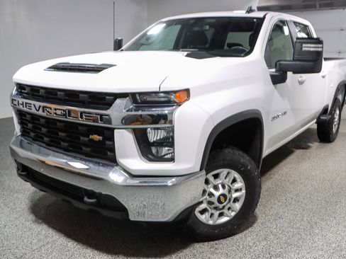 Used 2022 Chevrolet Silverado 2500 LT AWD/4WD image 31