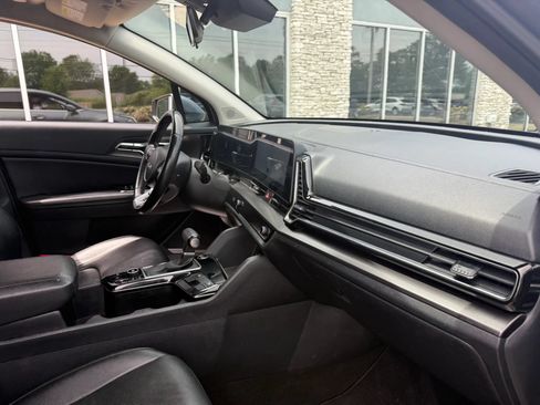 Used 2023 Kia Sportage EX FWD image 14