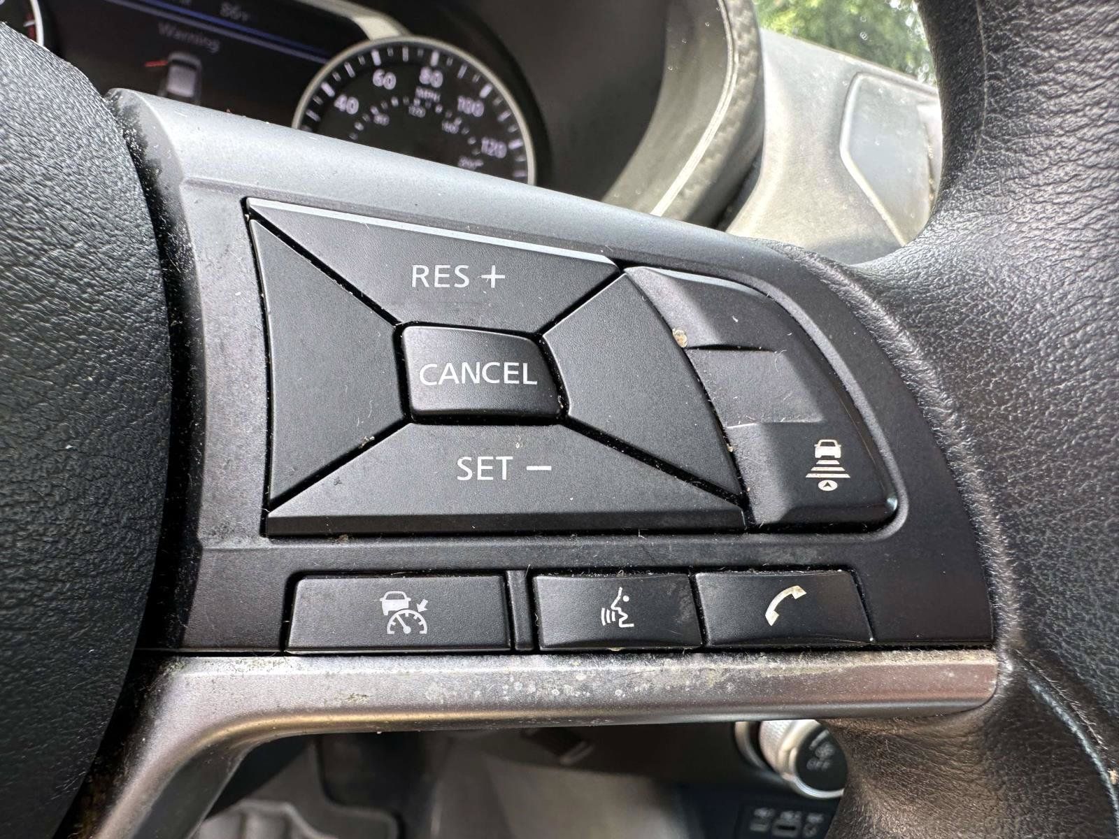 Certified 2023 Nissan Sentra SV FWD image 26