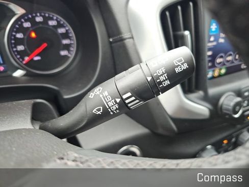 Used 2024 GMC Terrain SLT FWD image 45