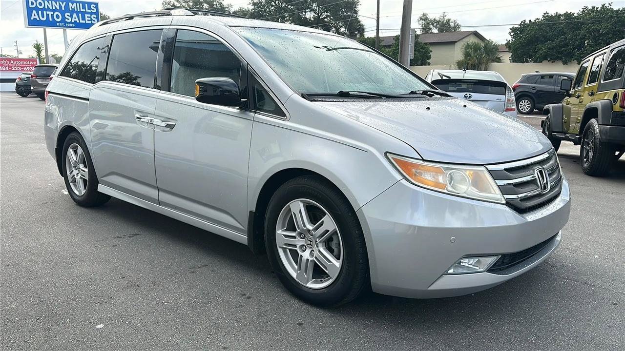 Used 2013 Honda Odyssey Touring image 4