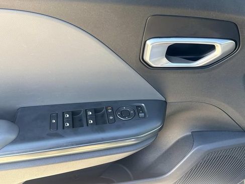 Used 2025 Kia K4 FWD image 25