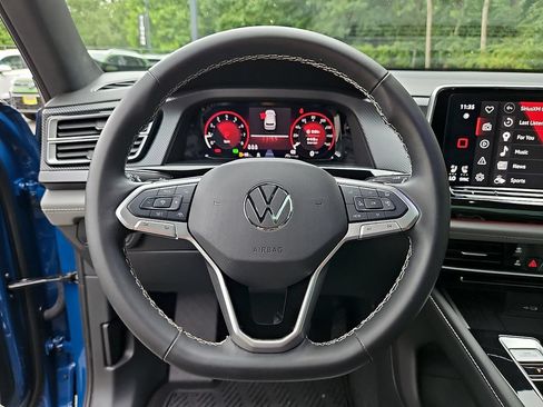 Certified 2025 Volkswagen Atlas Cross Sport SEL AWD/4WD image 21
